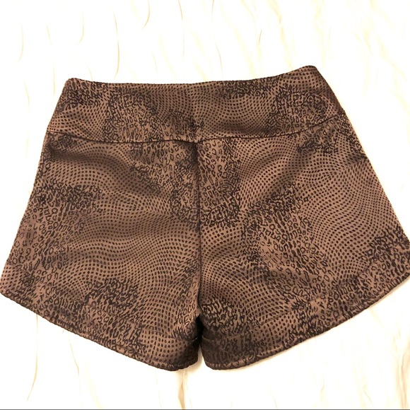 Nica Kessler satin brocade shorts size 8 - Picture 2 of 8